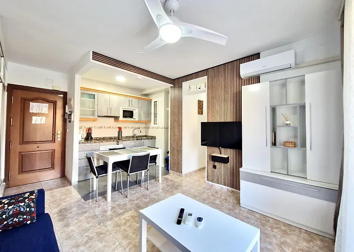 Sr Mediterraneo 1 Bdr Playa De La Carihuela Torremolinos