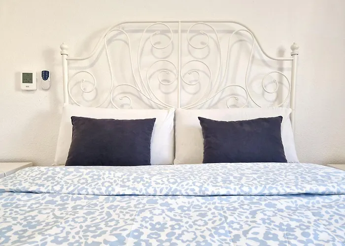 Sr Mediterraneo 1 Bdr Playa De La Carihuela *