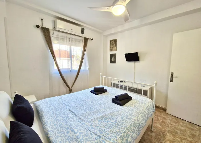 Sr Mediterraneo 1 Bdr Playa De La Carihuela Appartement *